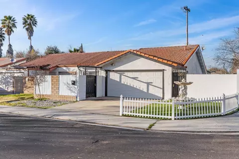 Exterior - 2101 Sharon Way, Modesto, CA 95350 photo 1 of 5