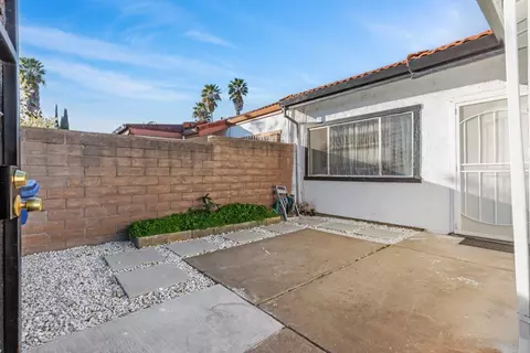 Exterior - 2101 Sharon Way, Modesto, CA 95350 photo 2 of 5