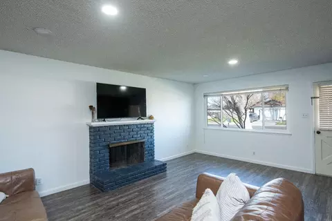 2300 September Dr, Modesto, CA 95355 photo 3