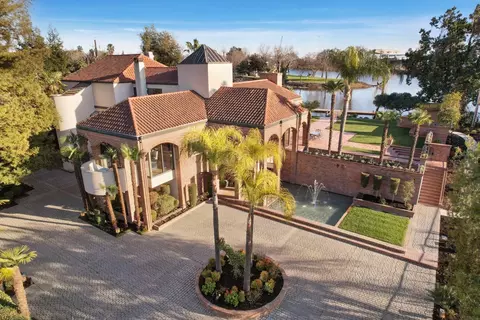 2300 Virginia Ln, Stockton, CA 95204
