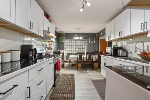 7448 Willowwick Way, Sacramento, CA 95822