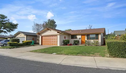 701 Tahoe Dr, Lodi, CA 95242 photo 1