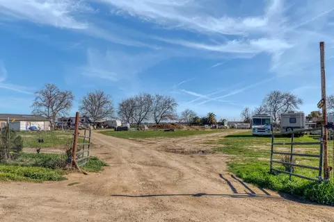 0 E Stuhr Rd, Newman, CA 95360 photo 4