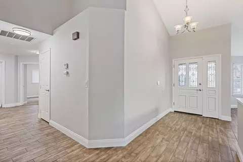 Entry Way - 8156 Chimango Ct, Antelope, CA 95843 photo 4 of 7