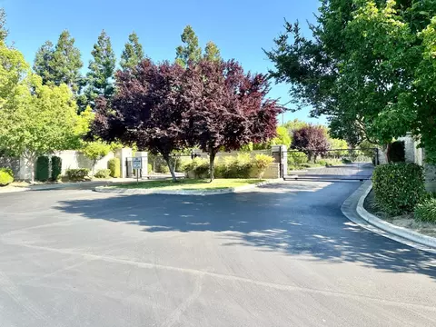 Exterior - 3808 Chedworth Ln, Modesto, CA 95355 photo 10 of 10