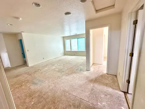Living - 3808 Chedworth Ln, Modesto, CA 95355 photo 2 of 2