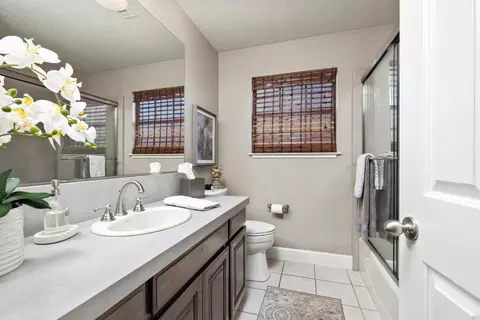 Bath - 790 Manley Rd, Ripon, CA 95366 photo 2 of 3
