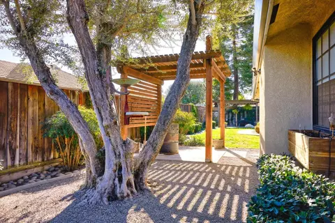 Exterior - 790 Manley Rd, Ripon, CA 95366 photo 10 of 16