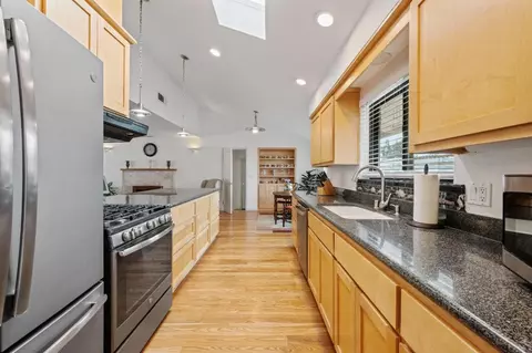 Kitchen - 4024 Marlow Ct, Carmichael, CA 95608 photo 1 of 1