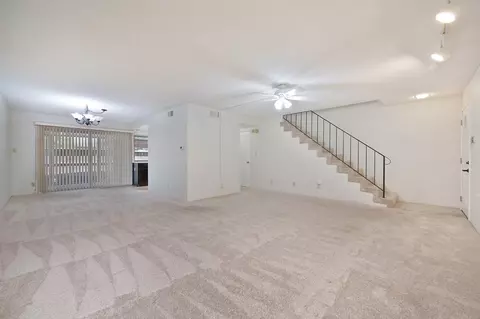 Living - 6105 Via Casitas, Carmichael, CA 95608 photo 3 of 4