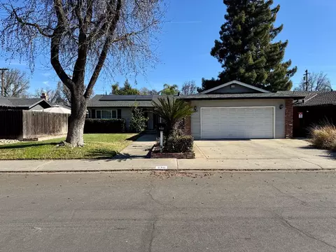 Exterior - 930 Montmartre Dr, Modesto, CA 95355 photo 2 of 6