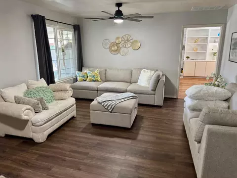Living - 930 Montmartre Dr, Modesto, CA 95355 photo 3 of 4