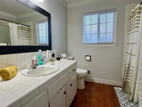 Bath - 930 Montmartre Dr, Modesto, CA 95355 photo 3 of 3