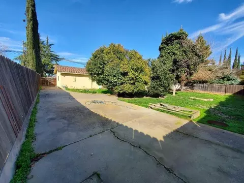 3104 Scenic Dr, Modesto, CA 95355 photo 7