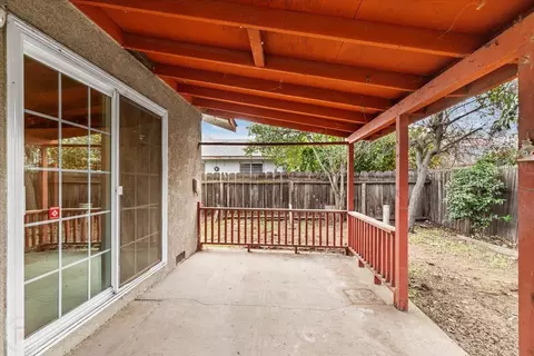 541 Comstock Ct, Modesto, CA 95351 photo 37
