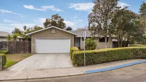 541 Comstock Ct, Modesto, CA 95351 photo 1