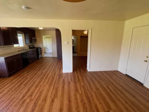 Living - 2212 Whitcomb Way, Modesto, CA 95350 photo 1 of 5