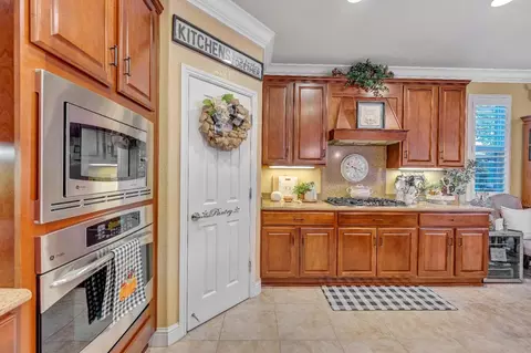 2320 Pepper Tree Ln, Manteca, CA 95336 photo 8