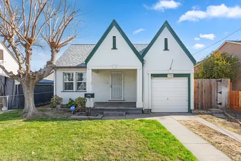 1346 Wall St, Tracy, CA 95376 photo 1