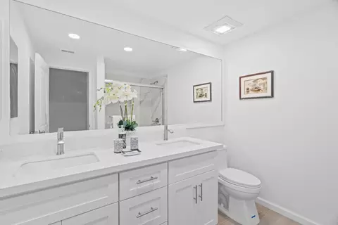 Bath - 903 Alcosta Dr, Milpitas, CA 95035 photo 2 of 4