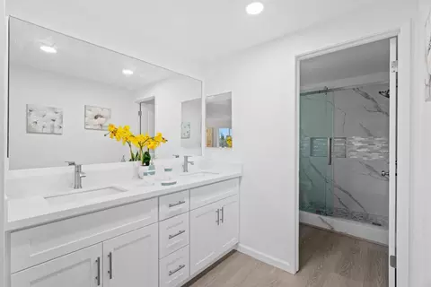 Bath - 903 Alcosta Dr, Milpitas, CA 95035 photo 1 of 4