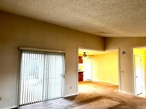 Living - 1708 Brett Ln, Modesto, CA 95358 photo 2 of 4