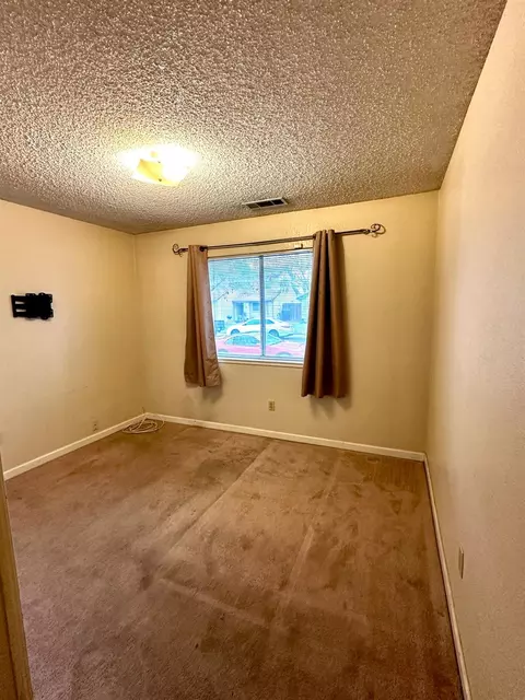 Bedroom - 1708 Brett Ln, Modesto, CA 95358 photo 2 of 6