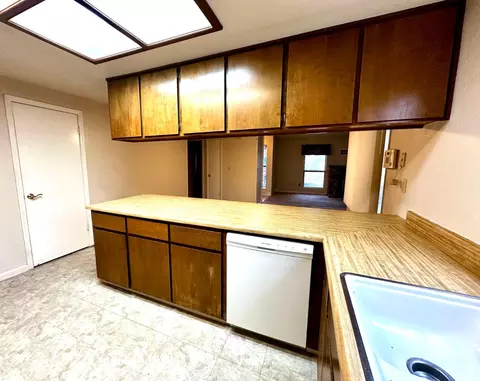 Kitchen - 1708 Brett Ln, Modesto, CA 95358 photo 5 of 11