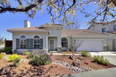 520 Crestfield Cir, Roseville, CA 95678