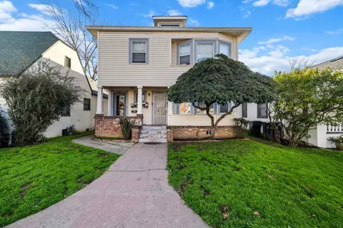 1235 32nd St, Sacramento, CA 95816