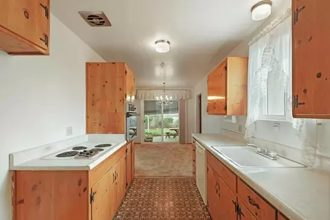 520 Sonora, Lodi, CA 95240 photo 9