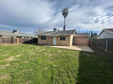 Exterior - 8605 Smith St, Patterson, CA 95363 photo 5 of 5