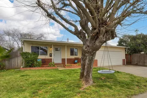 301 Brentwood Rd, Roseville, CA 95678