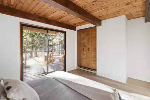 Bedroom - 11064 Meyer Way, Grass Valley, CA 95949 photo 6 of 8