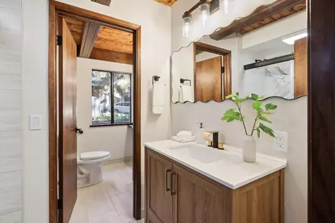 Bath - 11064 Meyer Way, Grass Valley, CA 95949 photo 6 of 11