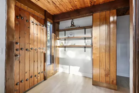 Entry Way - 11064 Meyer Way, Grass Valley, CA 95949 photo 6 of 7