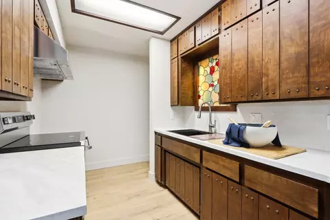 Kitchen - 11064 Meyer Way, Grass Valley, CA 95949 photo 9 of 10
