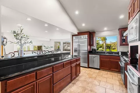 Kitchen - 29511 S Chrisman Rd, Tracy, CA 95304 photo 1 of 9