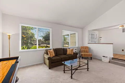 Living - 29511 S Chrisman Rd, Tracy, CA 95304 photo 1 of 7