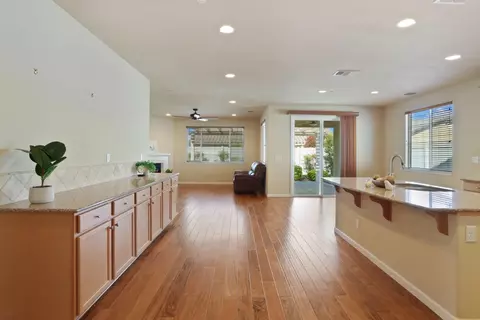 Entry Way - 2681 Roseberry Ave, Manteca, CA 95336 photo 2 of 4