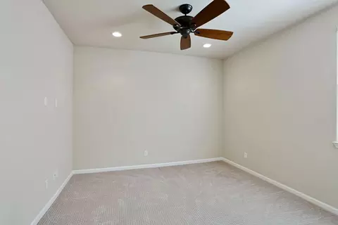 Bedroom - 2681 Roseberry Ave, Manteca, CA 95336 photo 5 of 6