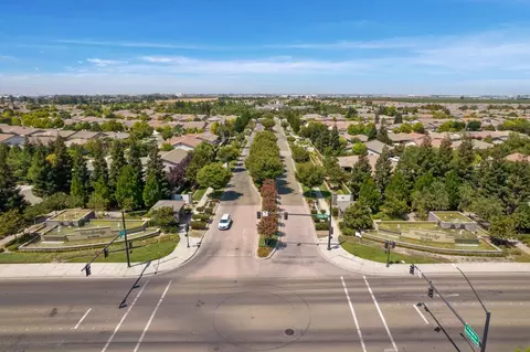 View/Area - 2681 Roseberry Ave, Manteca, CA 95336 photo 2 of 29