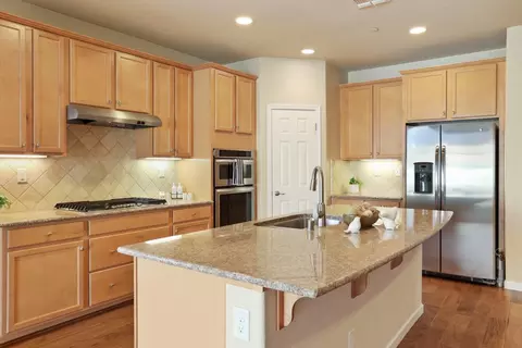 Kitchen - 2681 Roseberry Ave, Manteca, CA 95336 photo 3 of 6