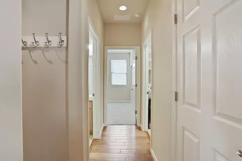 Entry Way - 2681 Roseberry Ave, Manteca, CA 95336 photo 3 of 4