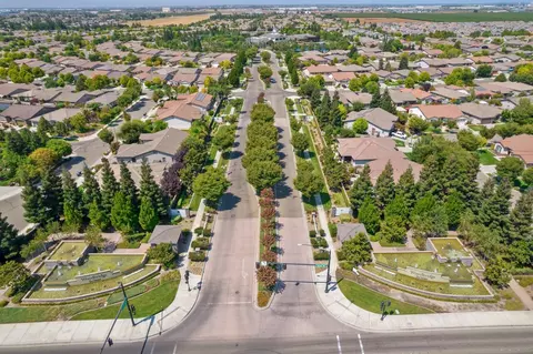 View/Area - 2681 Roseberry Ave, Manteca, CA 95336 photo 4 of 29