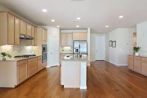 Kitchen - 2681 Roseberry Ave, Manteca, CA 95336 photo 6 of 6