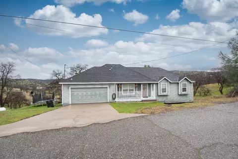 Exterior - 14260 Penascal Rd, La Grange, CA 95329 photo 3 of 9
