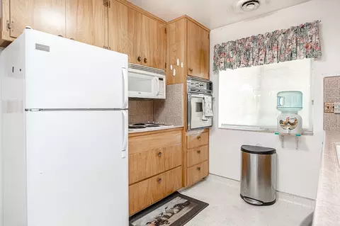 Kitchen - 312 S 7th St, Patterson, CA 95363 photo 3 of 3