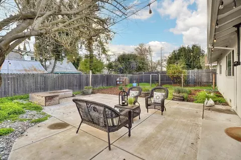 1321 Locust Pl, Davis, CA 95618 photo 41