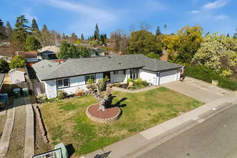 3955 Rochdale Dr, Carmichael, CA 95608 photo 3